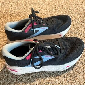 Brooks Ghost Max